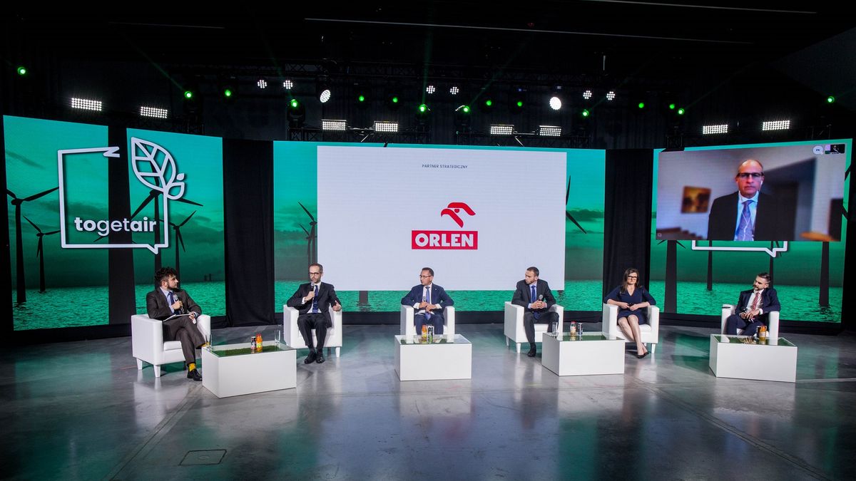 Zielony zwrot powoli staje się faktem. Zarówno przedstawiciele międzynarodowych instytucji, m.in. ONZ, oraz strona rządowa wspólnie podkreślali konieczność redukcji emisji dwutlenku węgla i transformacji przemysłu.