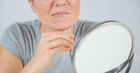 Hirsutyzm – kiedy włosy u kobiet stają się problemem?