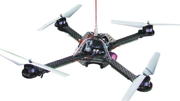 Agresywny quadrokopter (wideo) 1