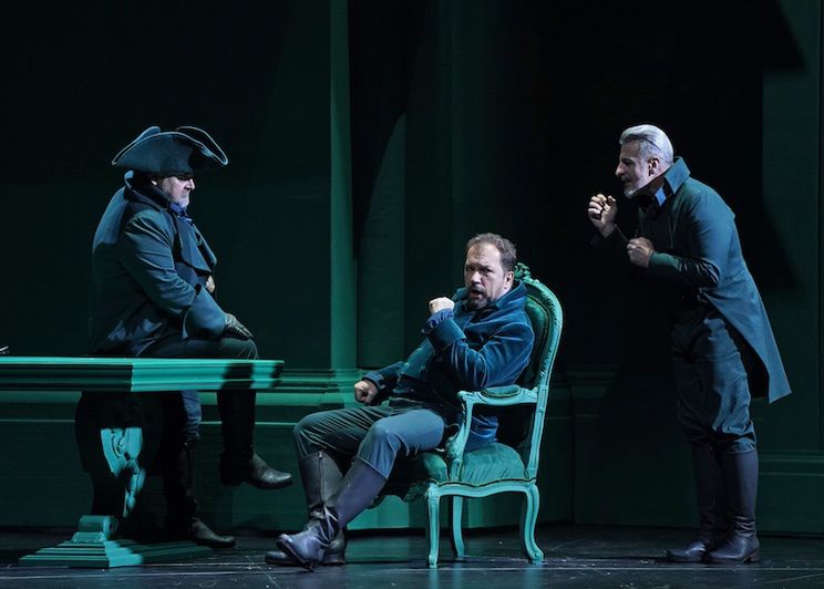 Przemysław Rezner (Sciarrone), Krzysztof Szumański (Scarpia), Marcin Ciechowicz (Spoletta), scena z II aktu © Joanna Miklaszewska/ Teatr Wielki w Łodzi
