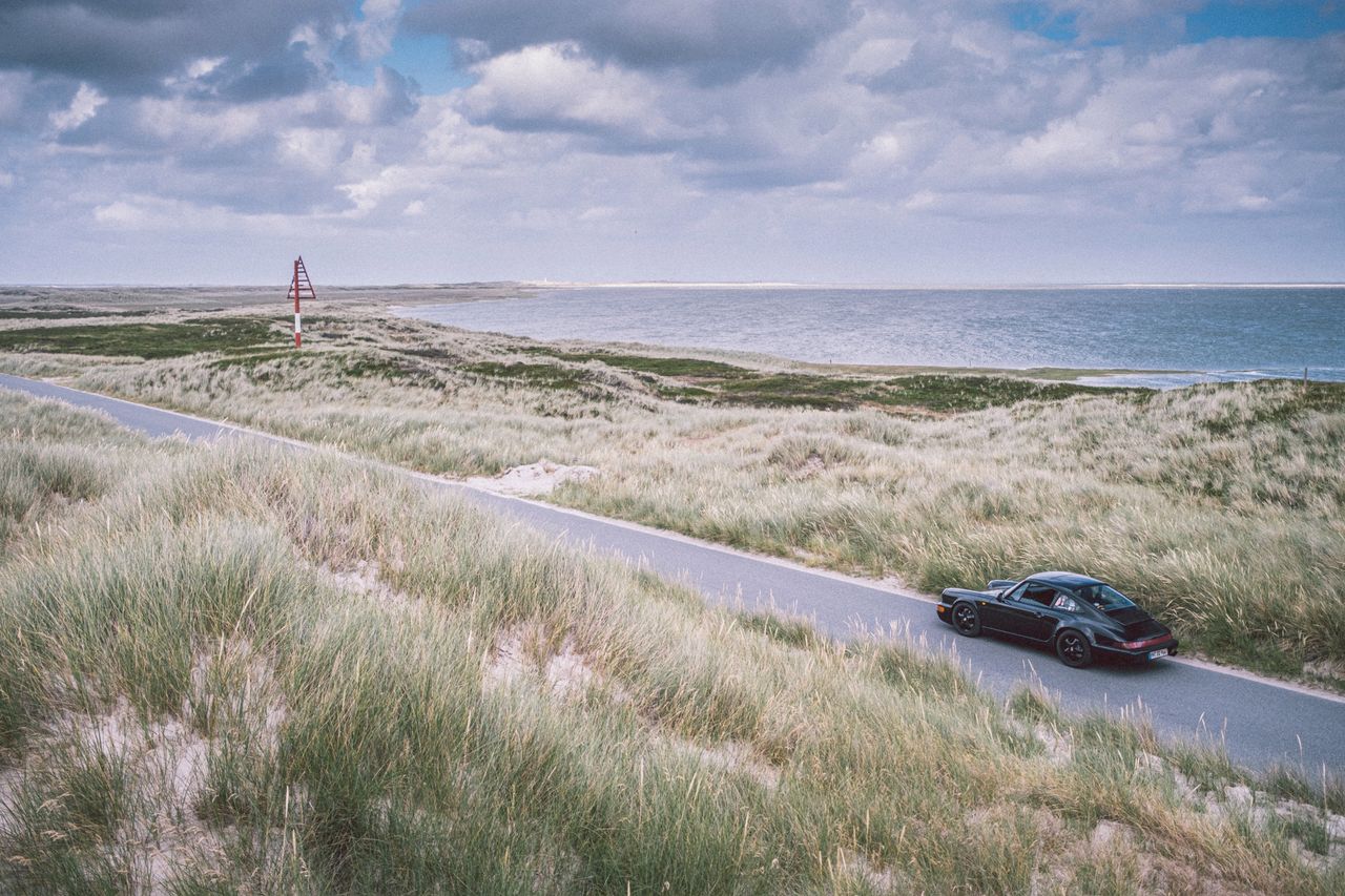 Kowabunga! Surfujemy na fali Porsche podczas Petro-Surf Festival