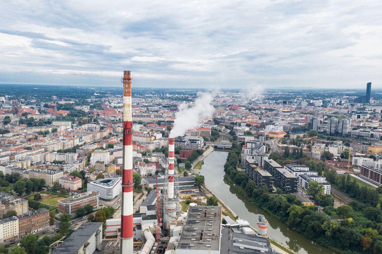 Krytyczny stan powietrza we Wrocławiu. Miasto na szczycie światowego rankingu