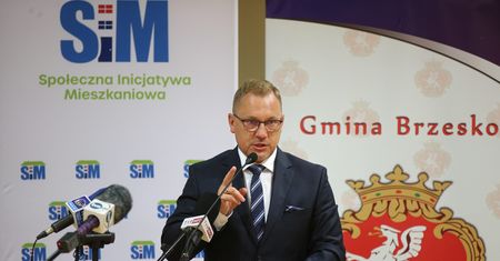 Burmistrz Brzeska zatrzymał pijanego kierowcę. "Sytuacja była niebezpieczna, szła pielgrzymka"