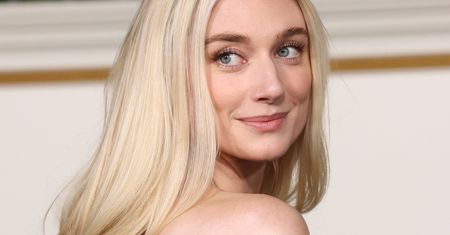 Elizabeth Debicki wcieliła się w księżną Dianę. Na premierze 6. sezonu "The Crown" wyglądała zjawiskowo