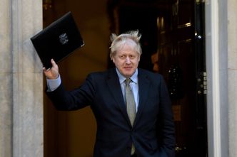 Anglia wycofuje się z lockdownu. Boris Johnson: "Szczyt zakażeń wariantem Omikron za nami"