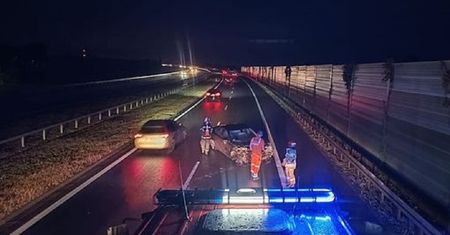 Niebezpieczny wypadek na S17/S12. W nocy w Bogucinie strażacy mieli dużo pracy