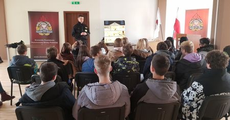 Strażacy z Chodzieży edukują młodzież