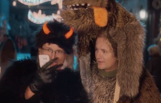 Robert Górski i Mikołaj Cieślak jako kolędnicy reklamują Orange na Kartę (wideo)