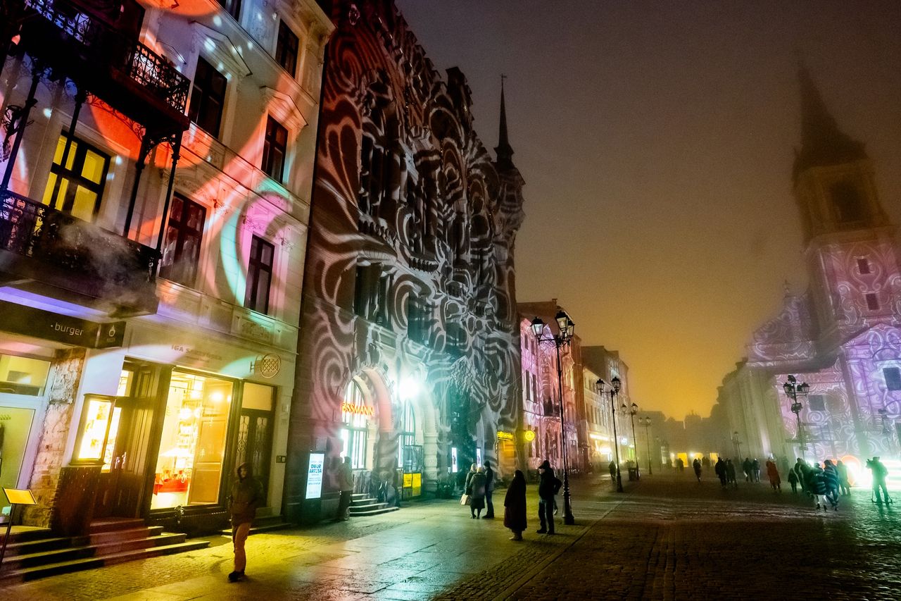 Walentynki po toruńsku - Love in in the square [ZDJĘCIA]