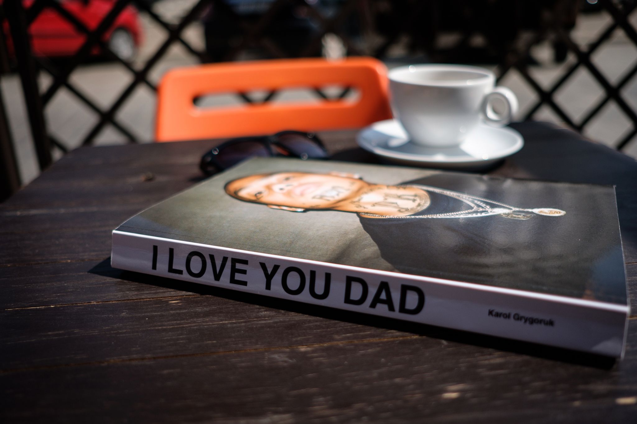 Punk, radość, bieda i kara śmierci w tle. Recenzja książki ”I love you dad” Karola Grygoruka 8