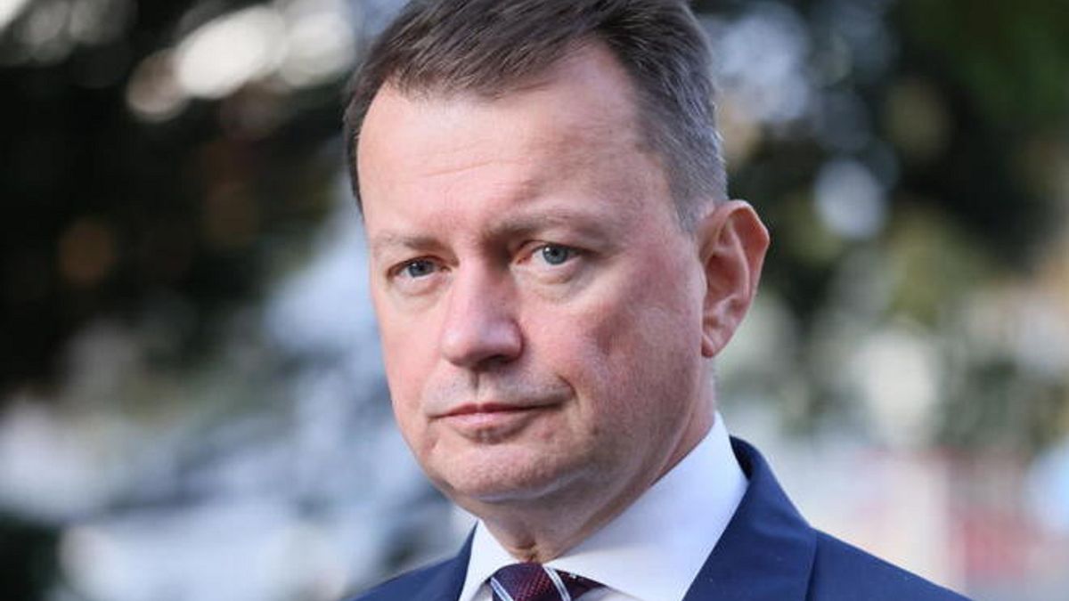 MON kupi setki ołtarzy polowych.