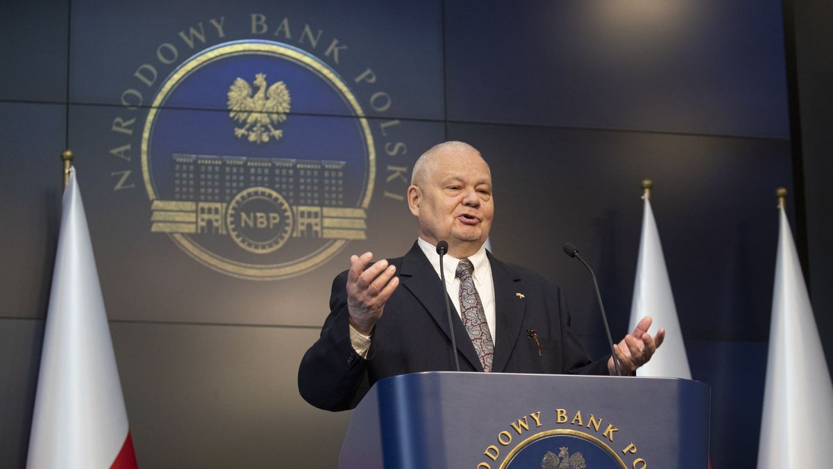 06.05.2022. Warszawa. Konferencja prasowa prezesa Narodowego Banku Polskiego po posiedzeniu Rady Polityki Pienieznej.  n/z Adam Glapinski