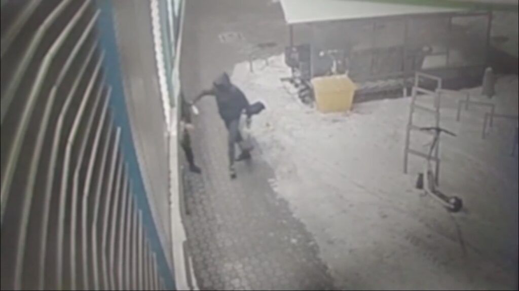 Warszawa: Rozbój na 16-latku. Policja zatrzymała podejrzanego 14-latka