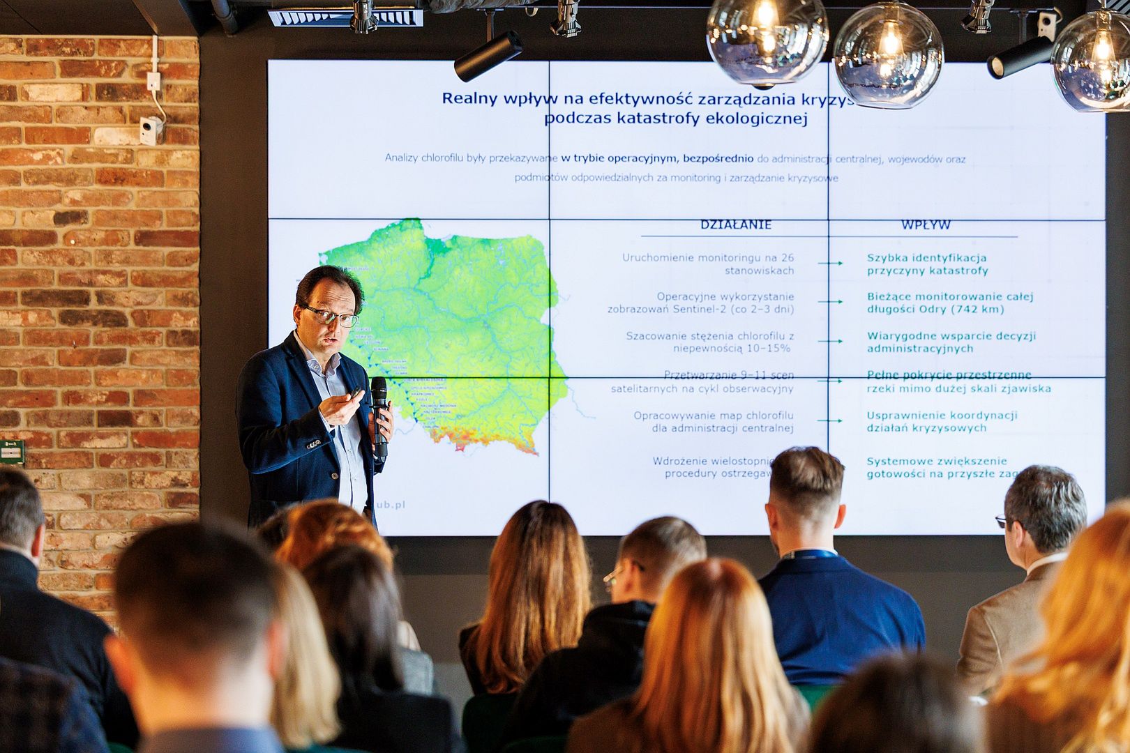 Reagowanie kryzysowe z wykorzystaniem technik satelitarnych.