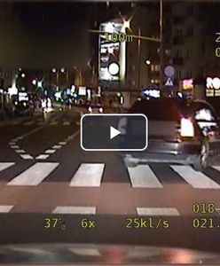 Warszawa. O krok od tragedii na Powiślu. Rowerzystę uratowała ostrożność i refleks