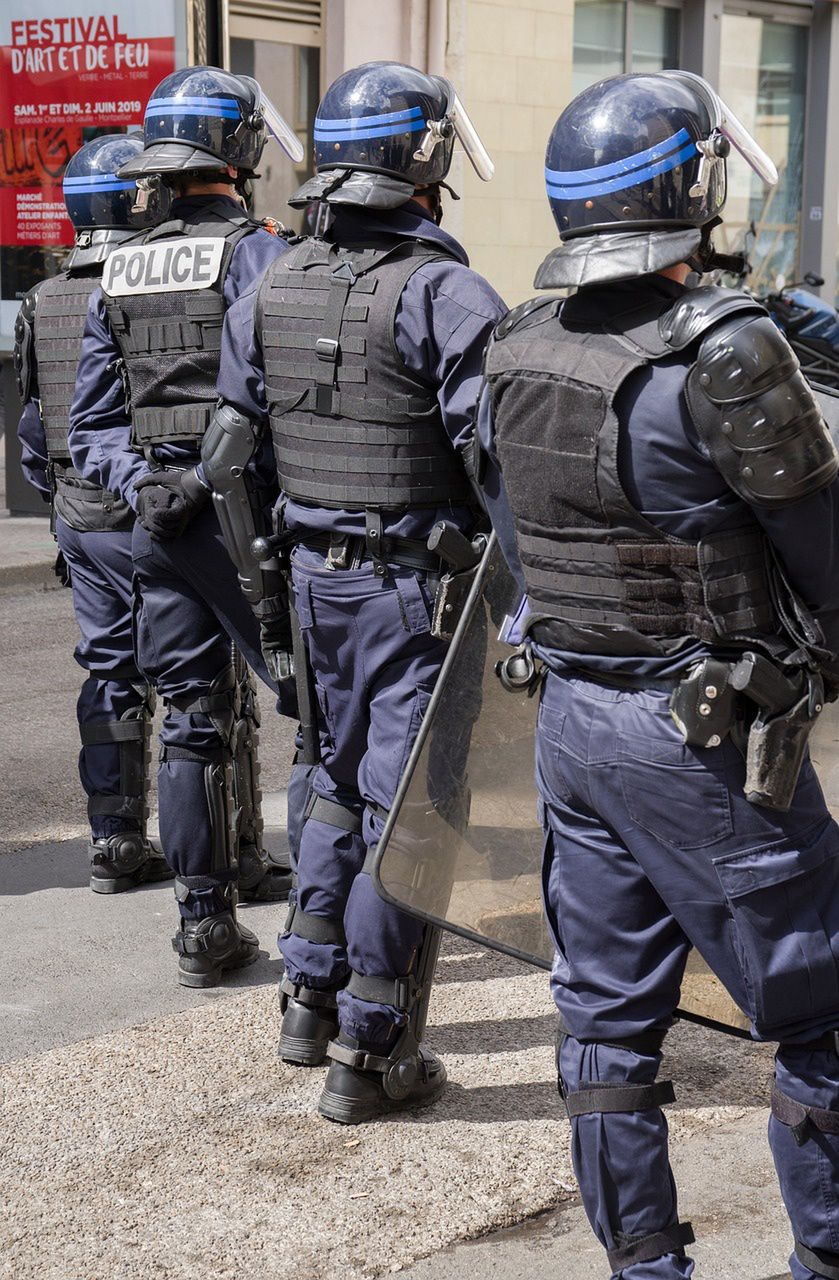 Historyczna ekstradycja: meksyk wydaje 29 członków karteli narkotykowych do USA, w tym słynnego barona narkotykowego