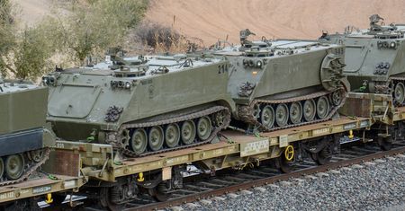 Kolejne wsparcie z Beneluksu. Tych transporterów potrzebują Ukraińcy