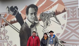 Szczyrk. "Tryptyk Karpacki" na ścianie amfiteatru