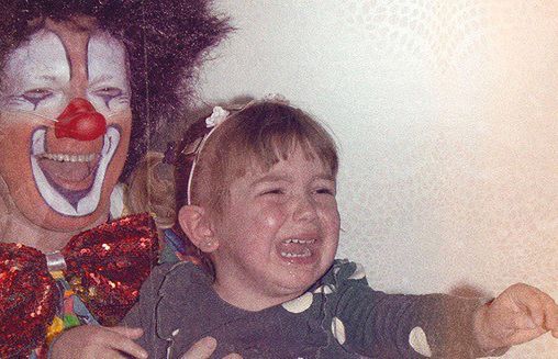 Burger King w reklamie przeciw upiornym clownom i urodzinom w McDonald's