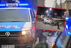 Auto dachowało na środku ulicy. Policja poszukuje kierowcy