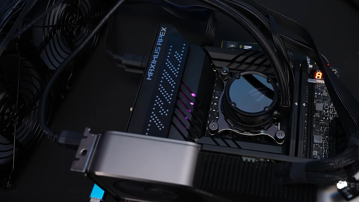 Platforma testowa der8auera z Core i5-12400