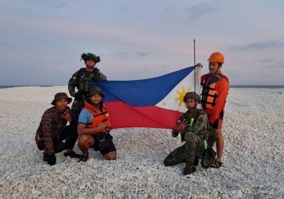 Filipiny zaprzeczają. Chiny nie przejęły kontroli nad wyspą