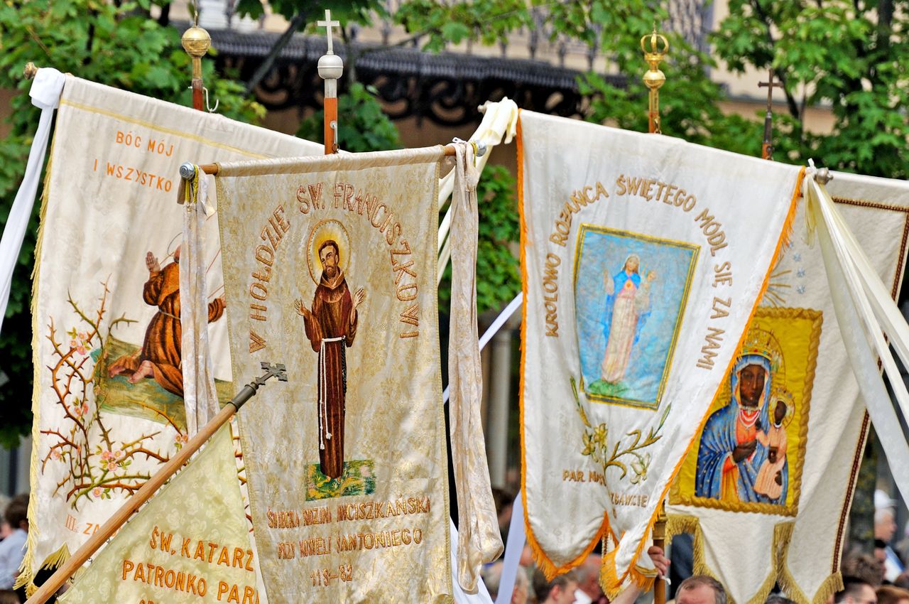 Boże Ciało 2025 w Grudziądzu. Takie są godziny i trasy procesji w parafiach 19 czerwca 2025