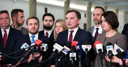 Ziobryści chcą zawiesić system ETS. Projekt już w Sejmie