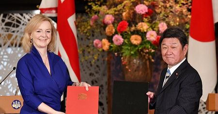 Wielka Brytania zawarła pierwszą od brexitu umowę międzynarodową