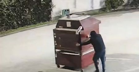 Piec do pizzy za 20 tysięcy złotych skradziony i sprzedany na złom. Policja odzyskała go w ciągu jednego dnia