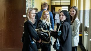 Nawet 16 osób na jedno miejsce. Te kierunki studiów we Wrocławiu są najpopularniejsze. Maturzyści poznali wyniki egzaminów,