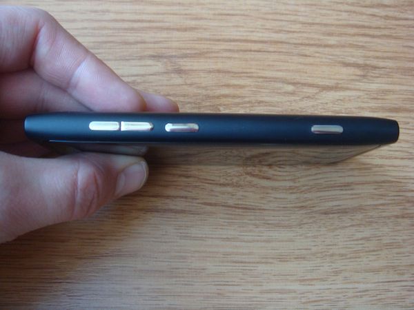 Nokia Lumia 800 - nienawiść czy miłość od pierwszego wejrzenia? [pierwsze wrażenia] 6
