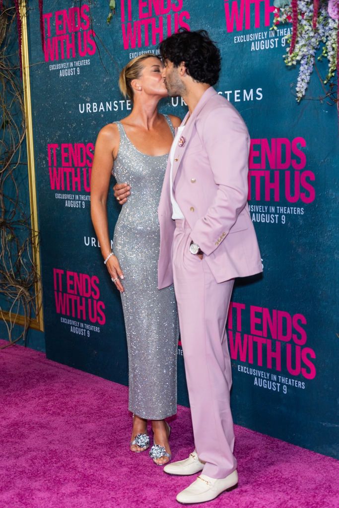 Justin i Emily Baldoni