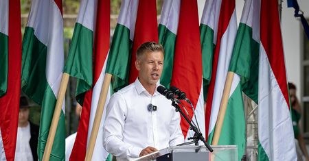 Lider węgierskiej opozycji: Solidaryzujemy się z Polską