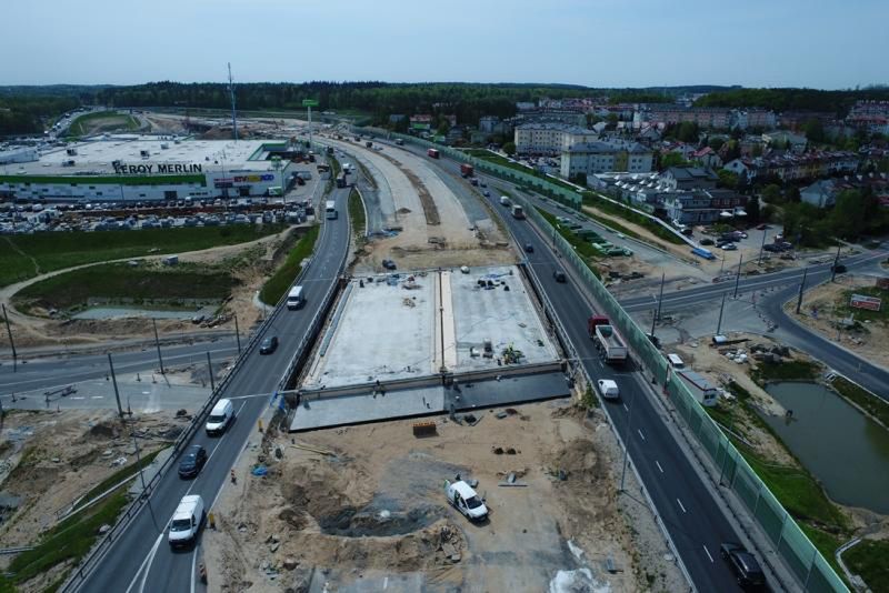 Budowa drogi ekspresowej S6 na odcinku Strzebielino - Gdynia, stan na maj 2022