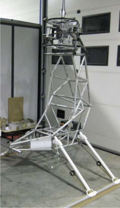Po raz pierwszy człowiek poleciał elektrycznym helikopterem 10
