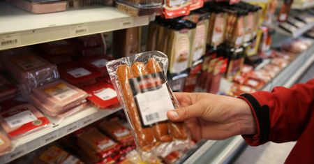 Auchan najtańszą siecią. Nowy raport dotyczący koszyka zakupowego