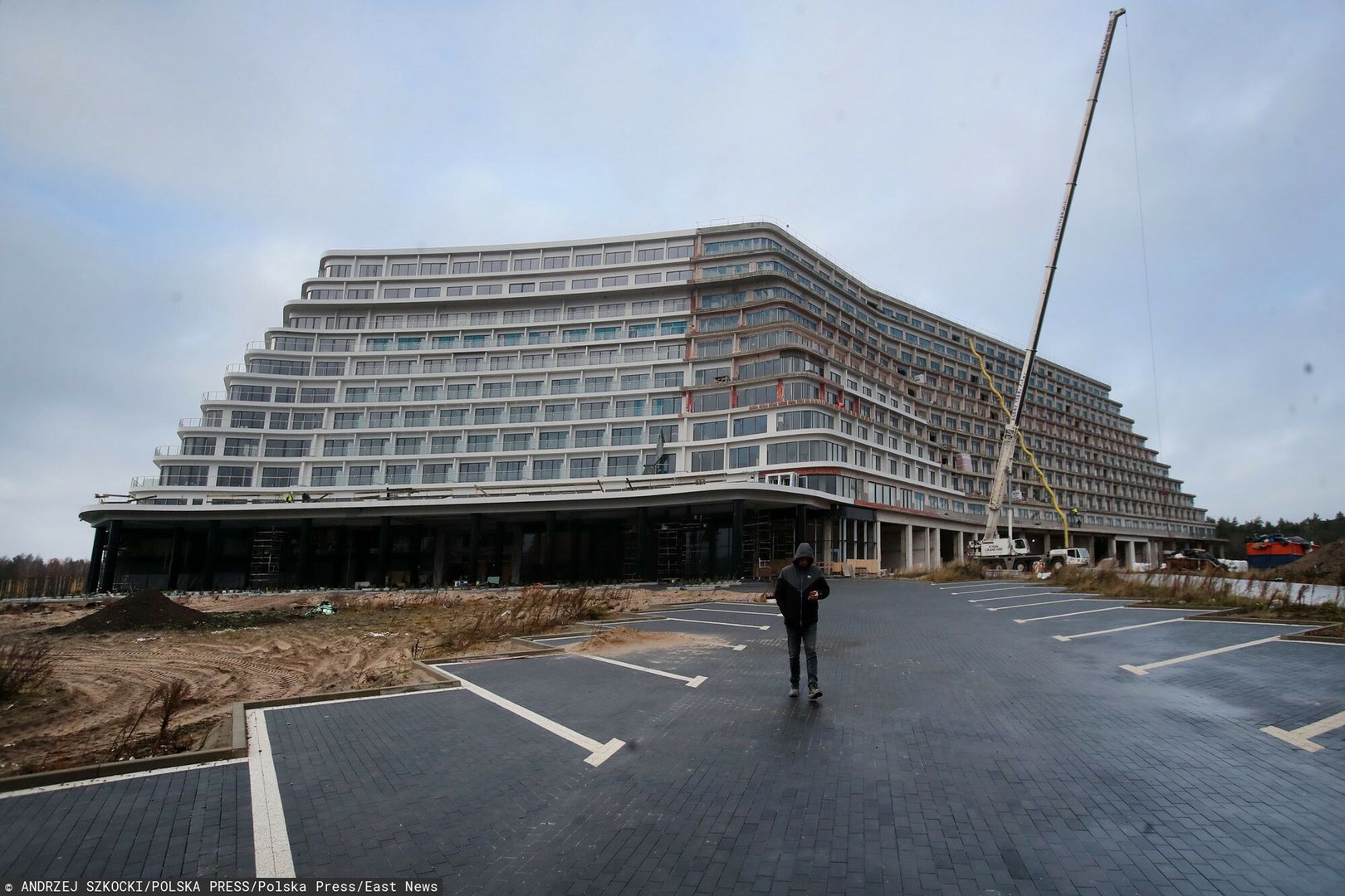 Budowa Hotelu Gołębiewski w Pobierowie. Listopad 2021 r.