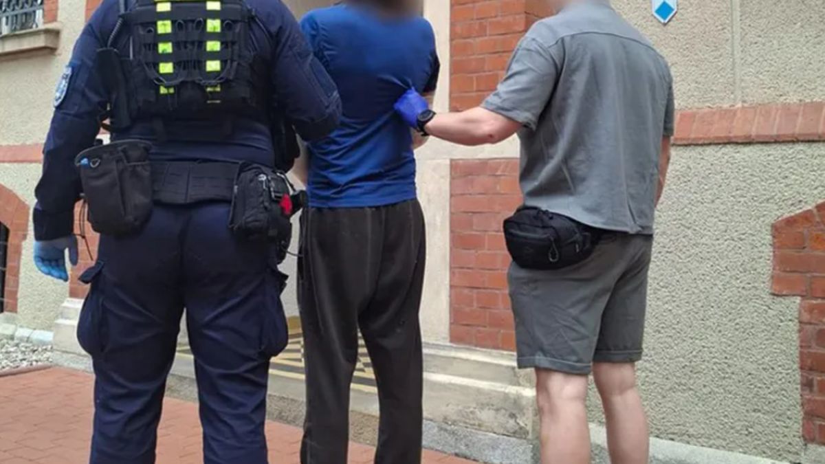 Zniszczył elementy sieci wodociągowej i aparaturę