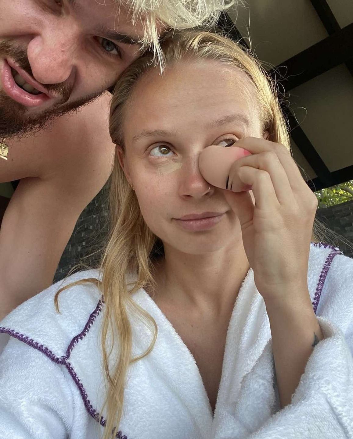 Sylwia Gaczorek w ogniu krytyki za selfie z żółwiem