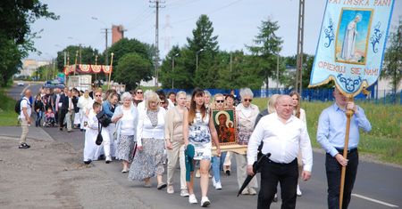 Boże Ciało. Procesja Parafii Matki Bożej Fatimskiej przy ul. Płockiej