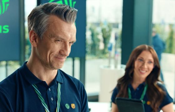 Plus rusza z nową kampanią reklamową z Michałem Czarneckim i gwiazdą Kabaretu Nowaki