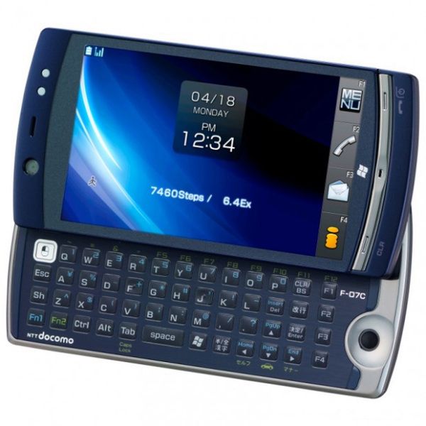 Fujitsu LOOX F-07C - smartfon z dwoma systemami na pokładzie [wideo] 2