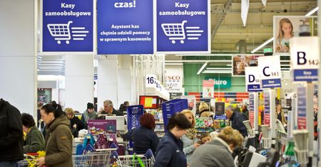 Kasy samoobsługowe? Tego nie cierpią w nich Polacy