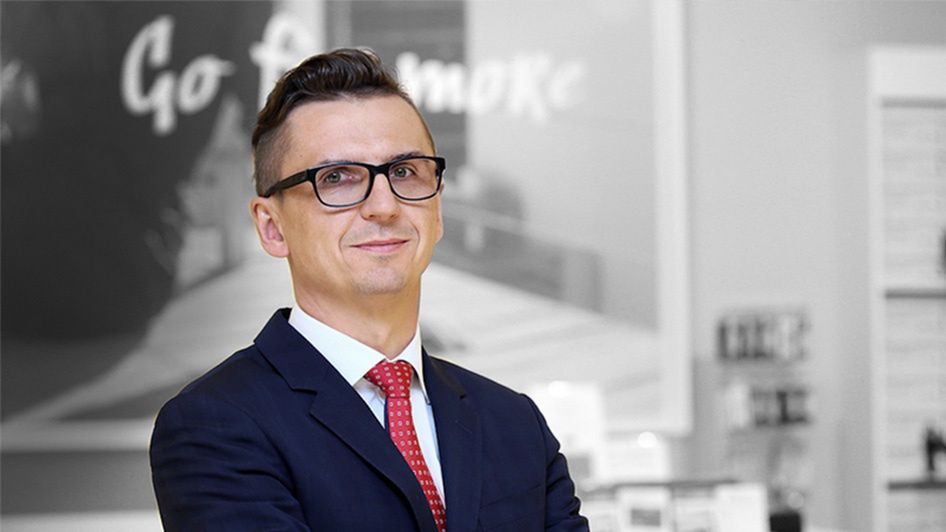 Sprzedaż przez internet rośnie w niezwykle szybkim tempie, ale to nie oznacza końca tradycyjnego handlu - przekonuje prezes Grupy CCC