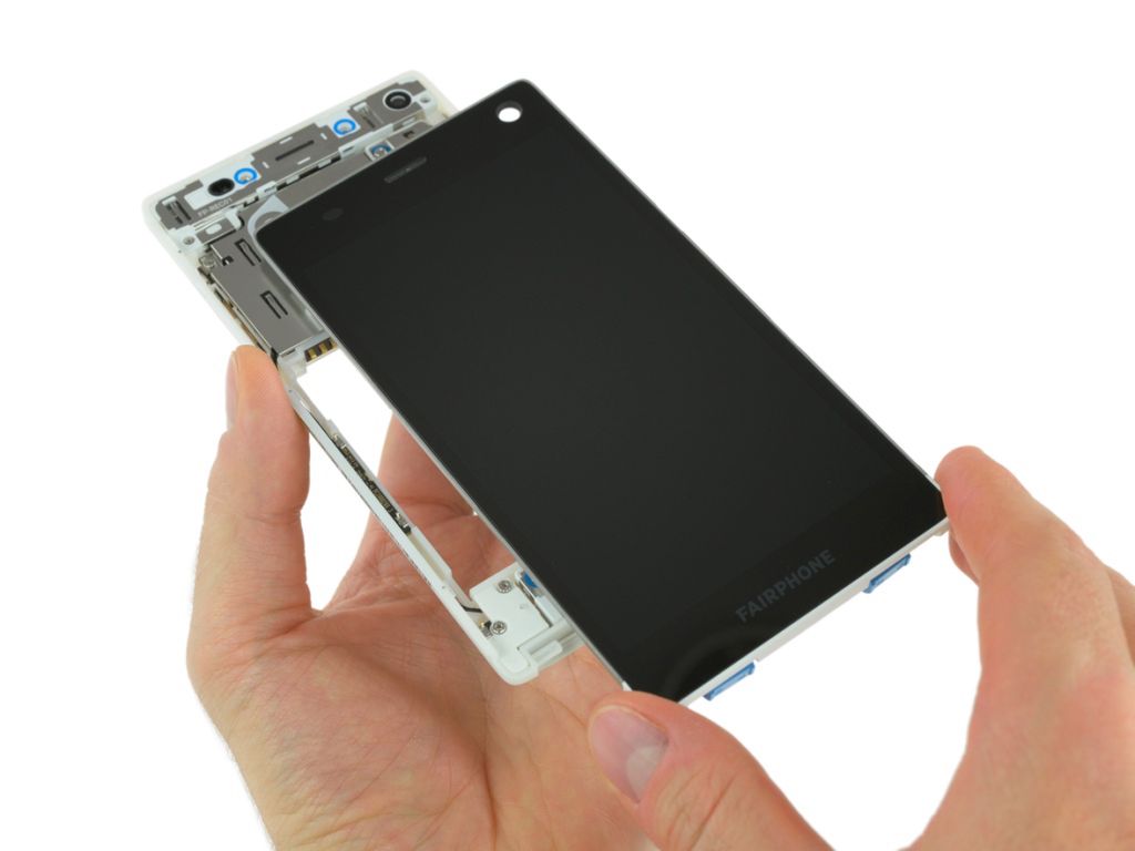 Modułowy smartfon Fairphone 2 został rozebrany na części. Czy to rzeczywiście jest takie proste? 3
