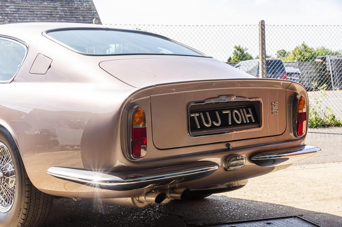Aston Martin DB6 Mk2 Vantage z 1970 r.