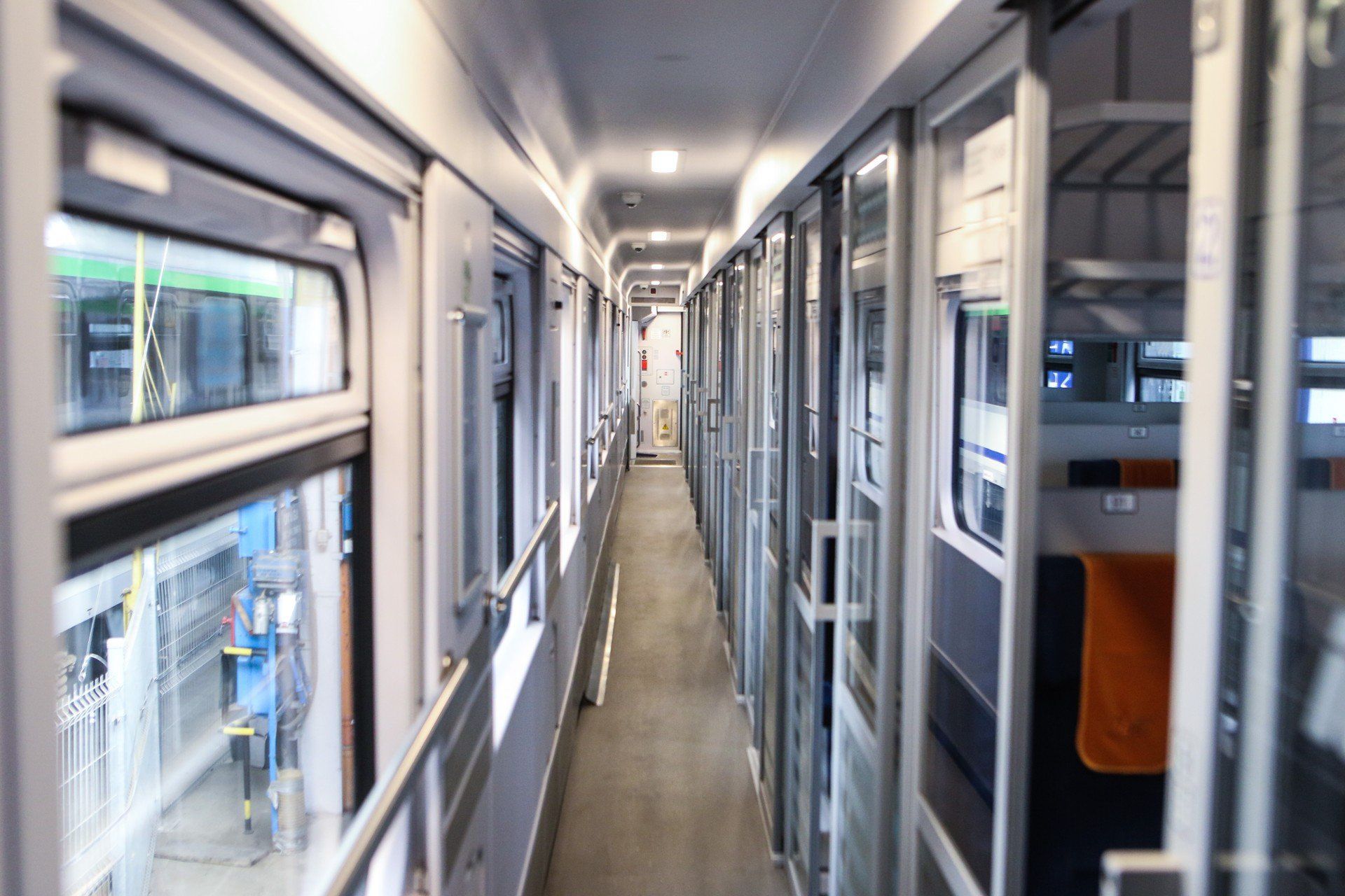 FABRYKA POJAZDOW SZYNOWYCH , NOWE WAGONY DLA PKP INTERCITY