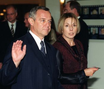 Latami milczała. Nagle zabrała głos ws. jego małżeństwa z Turnau