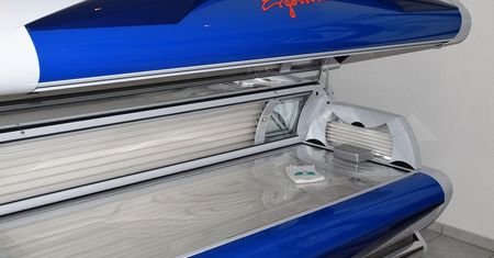 Policja szuka klientek solarium. "Sprawa jest delikatna"